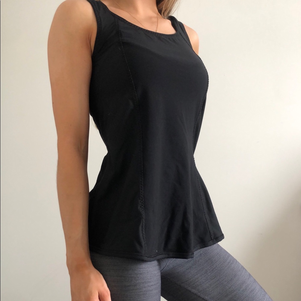 Lulu lemon black peplum style tank top